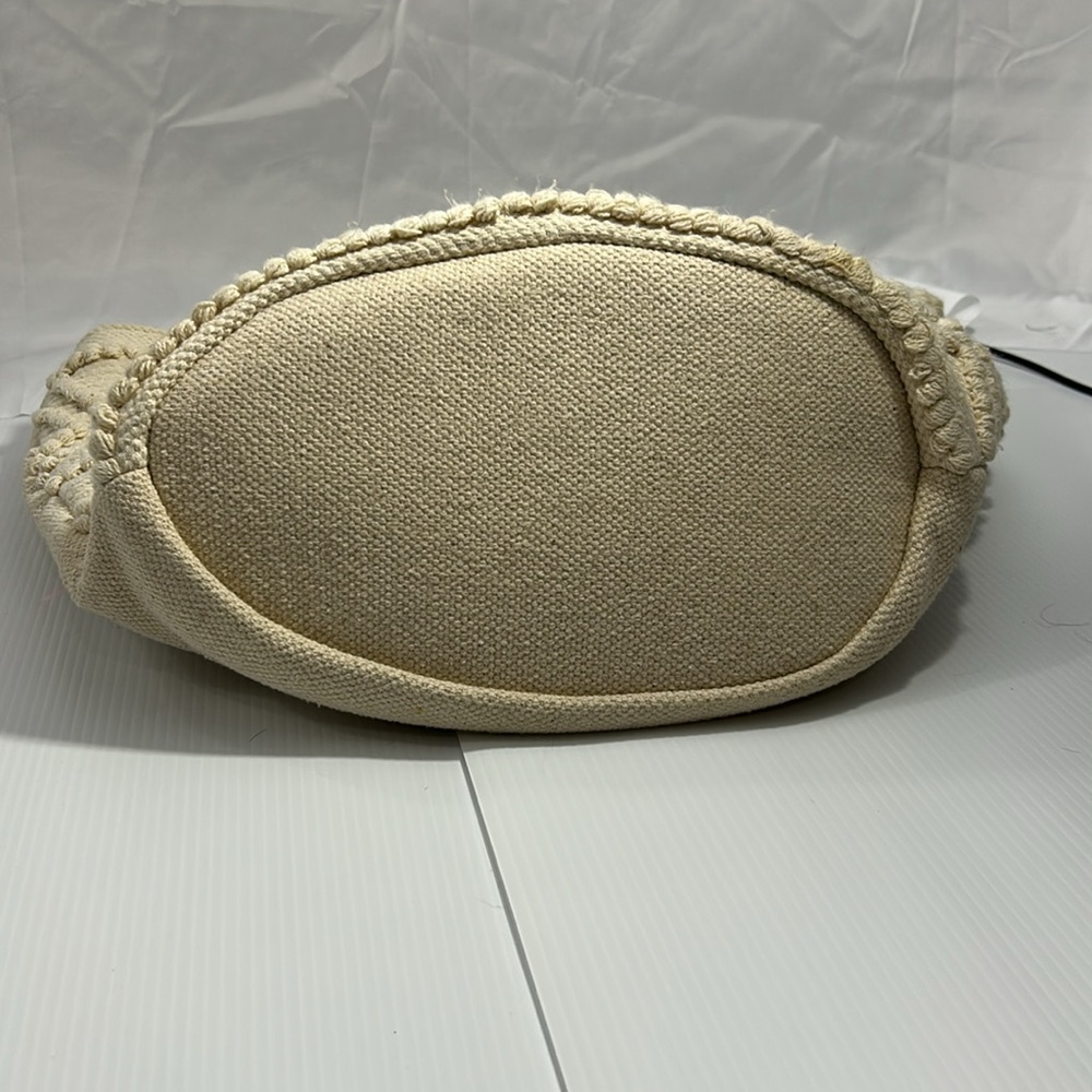 57. Women’s Shade & Shore Textured‎ Cream Large Tote - Picture 3 of 6